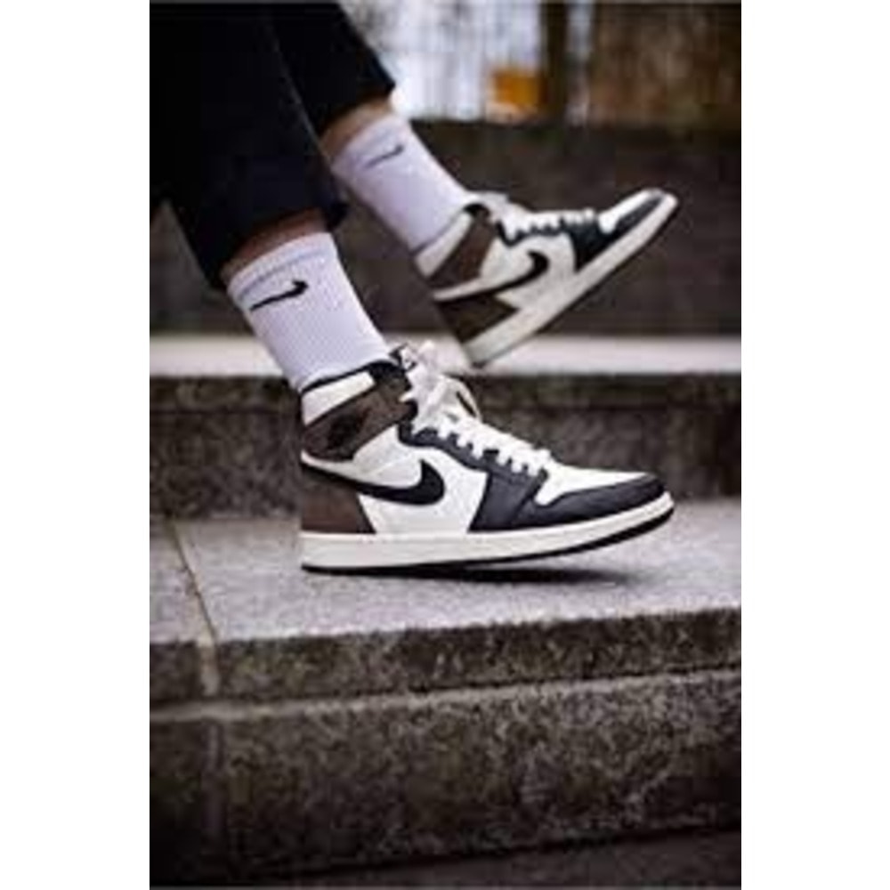 Nike Air Jordan 1 “ Mocha “ görsel 2