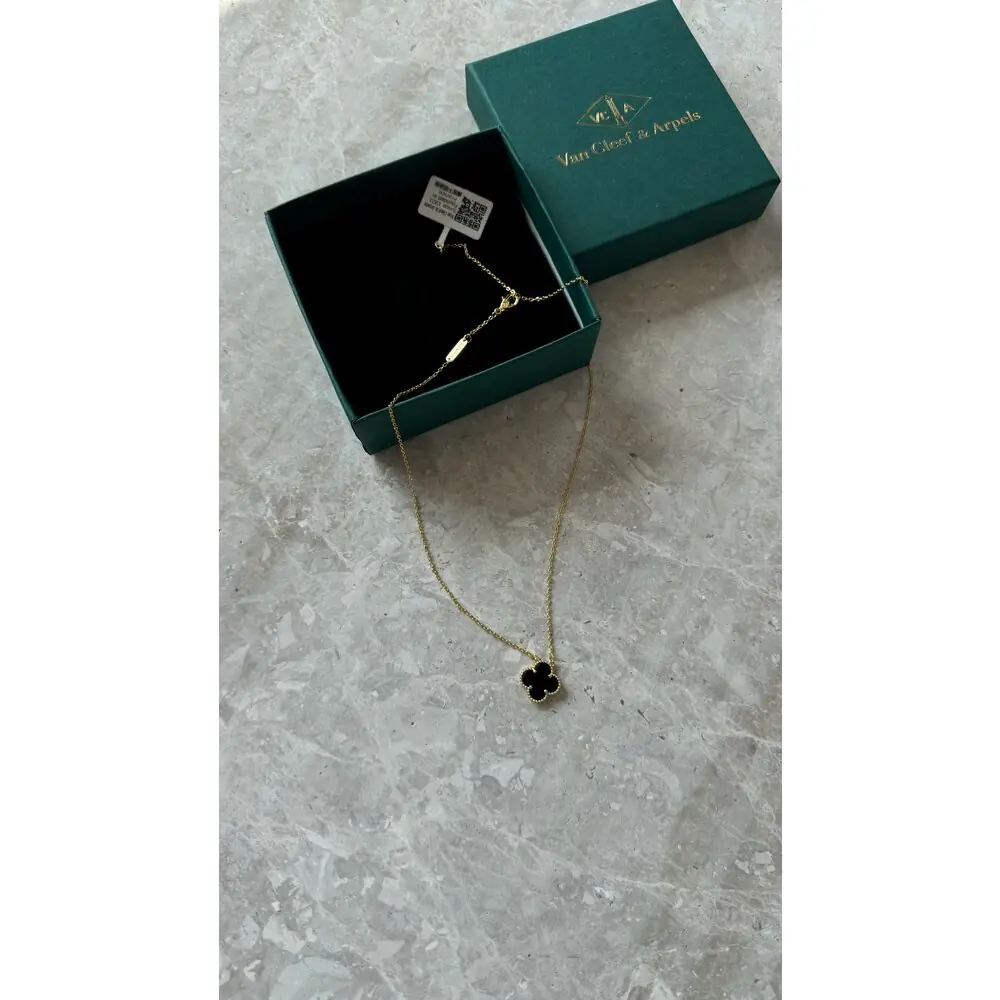 Van Cleef Tek Yonca Kolye Black